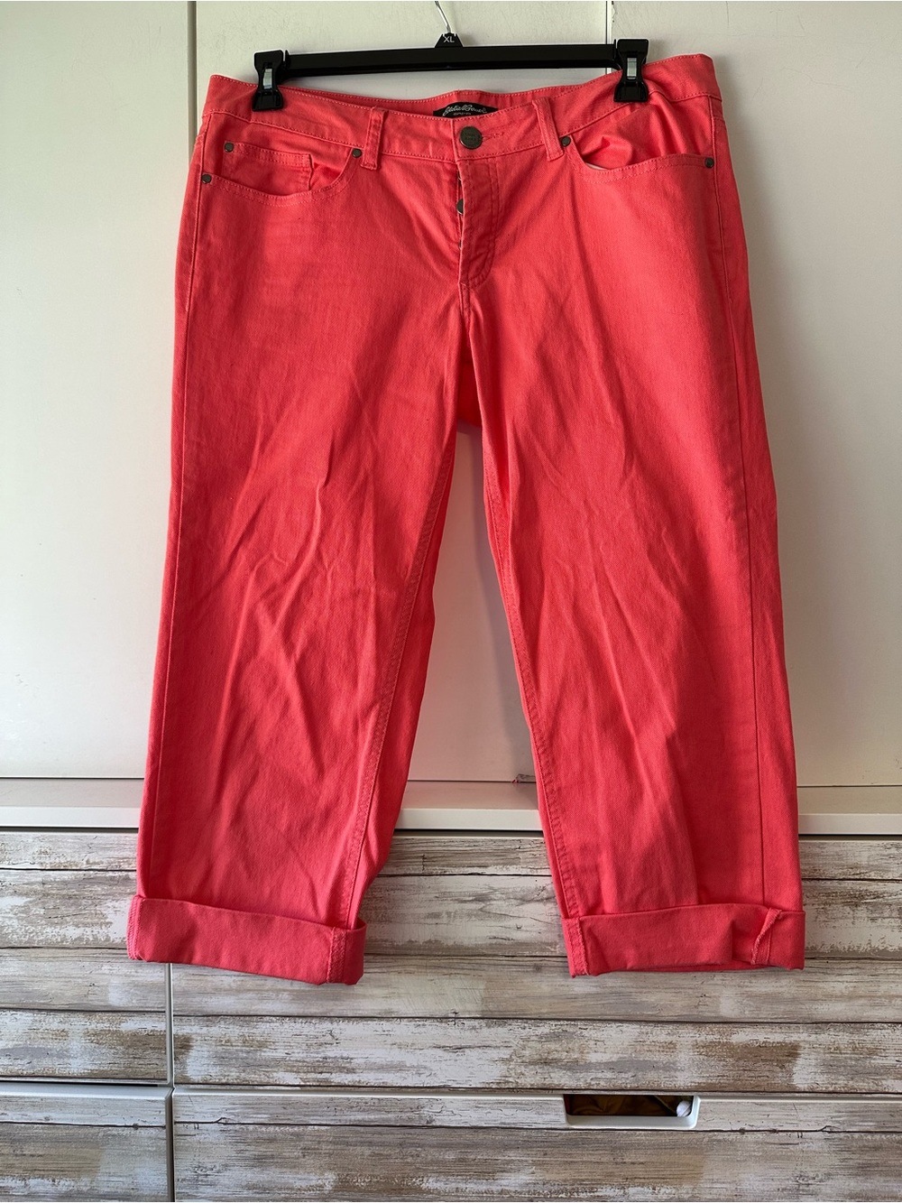 🩷 Eddie Bauer Coral Cropped Jeans Capri Pants Women’s 10/30 Stretch